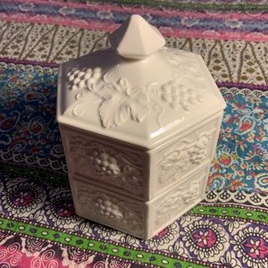 Stacking Ceramic 2 Tiered Jewelry Holder With Lid White Raised Grapes